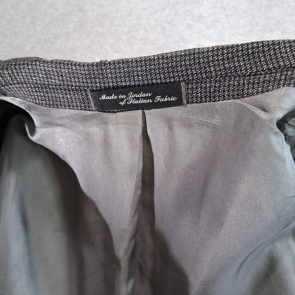 Murano Blazer 44R Gray Micro Check Italian Fabric Two Button Sport Coat Ventless